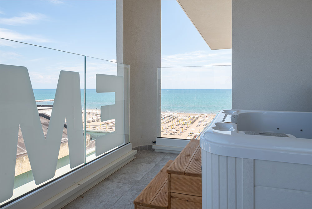 Camera Executive vista mare e jacuzzi - Unico Hotel 5 stelle Caorle